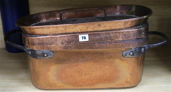 A French rectangular copper daubiere W.66cm.